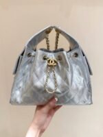 CC 25 HANDBAG IN SILVER-TONE 30 GRAINED CALFSKIN GOLD HARDWARE - Image 2