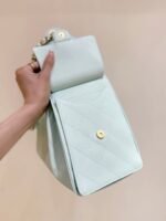 CHANEL 25S HANDBAG IN PALE CYAN 40 GRAINED CALFSKIN GOLD HARDWARE - Image 4