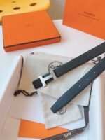MINI H BELT BUCKLE & REVERSIBLE BLACK LEATHER STRAP 24 MM SILVER HARDWARE - Image 18