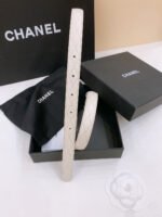 DOUBLE C BELT 20MM IN WHITE CALFSKIN WITH QUILTED STITCHING SPIRAL SILVER BUCKLE - Image 9